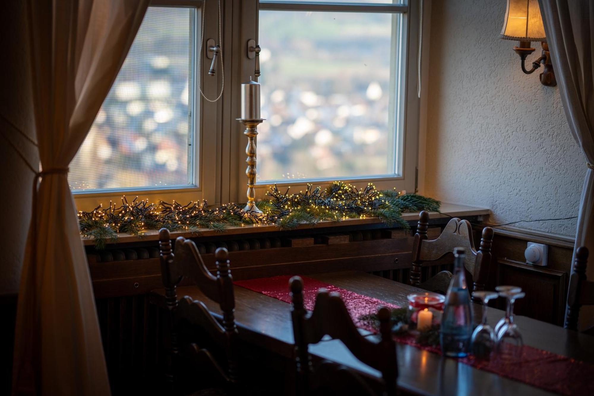 Eventlocation & Hotel Schloss Neuburg Obrigheim 外观 照片